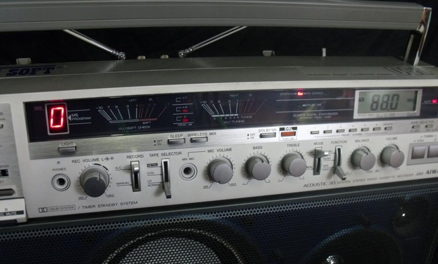 j882_2.jpg