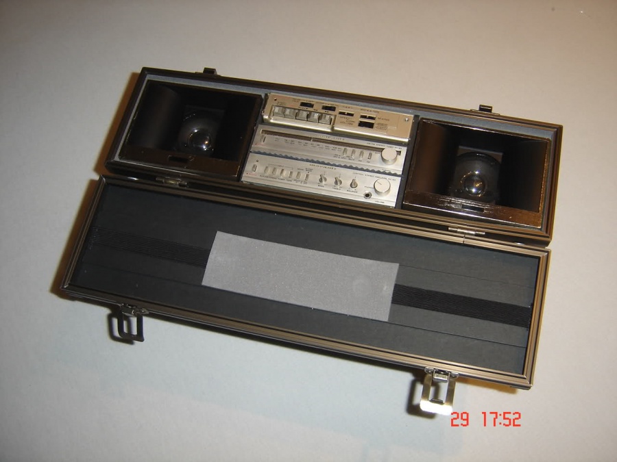 r85czm.jpg