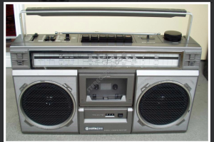 1982 Hitachi TRK-7100E.png