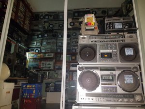 BOOMBOX WALL COLLECTION TORONTO WELTRON CLAIRTONE BRAUN SIXTEEN.jpg